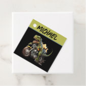 ティラノサウルスレックス恐竜がバイクに乗る フェイバータグ (インサイチュ)