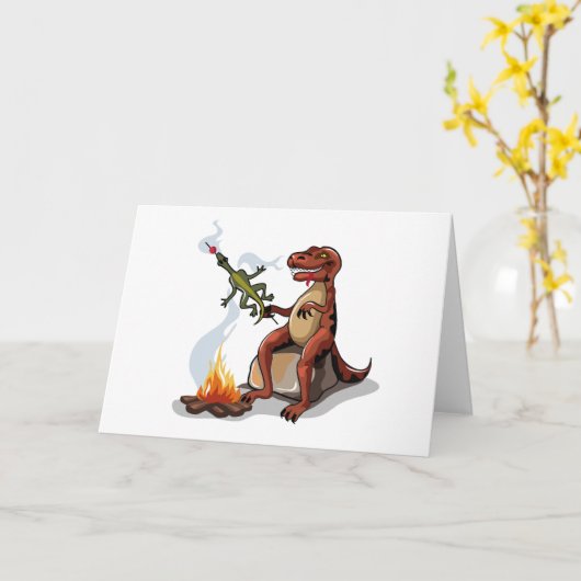 ティラノサウルスレックス料理のキャンプファイヤーの上の食べ物。 カード (黄色い花)