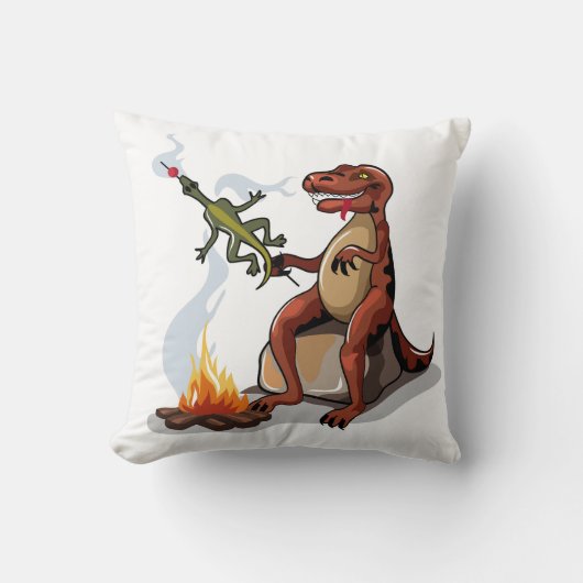 ティラノサウルスレックス料理のキャンプファイヤーの上の食べ物。 クッション (正面)