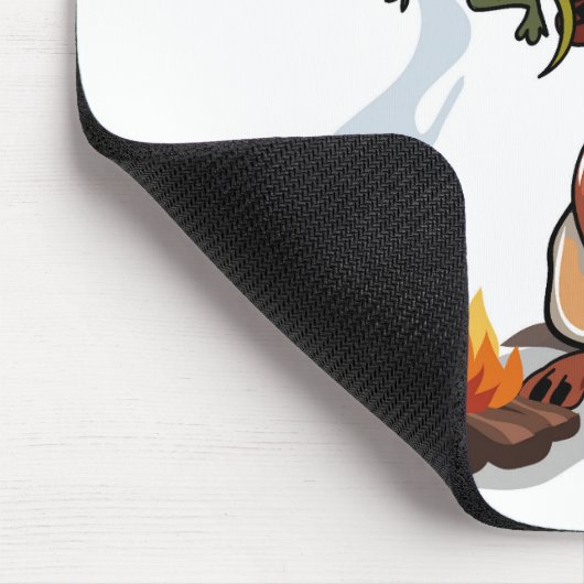 ティラノサウルスレックス料理のキャンプファイヤーの上の食べ物。 マウスパッド (コーナー)