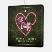 ティルデスネオン初めてのクリスマス婚約した セラミックオーナメント (左)