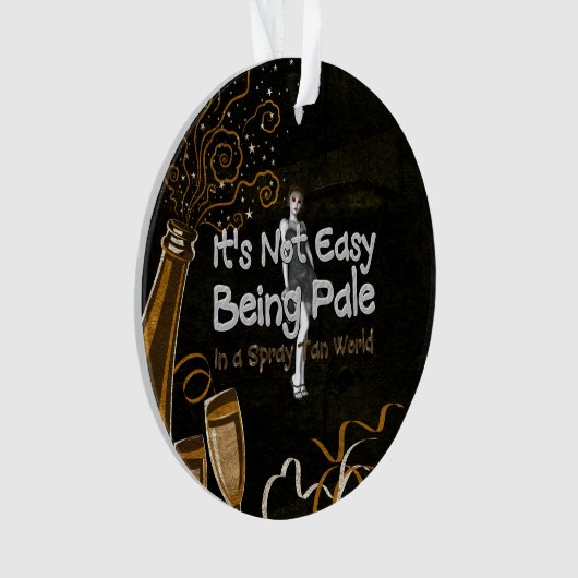 ティーの容易ではない淡い色のがあること オーナメント (正面)