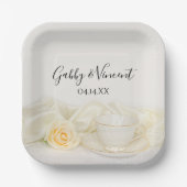 ティーカップとホワイトローズ結婚ズ ペーパープレート (正面)