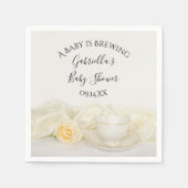 ティーカップと白バラベビーが醸造シャワー スタンダードカクテルナプキン (正面)