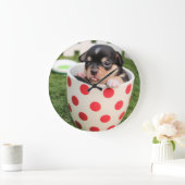 ティーカップのチワワの子犬 ラージ壁時計 (ホーム)