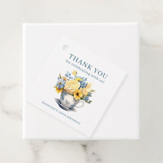 ティーカップイエローブルーフラワーズ100誕生日 フェイバータグ (インサイチュ)