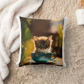 ティーカップイメージの猫 クッション (ブランケット)