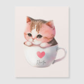 ティースカップに登場する、かわいい白ピンクの猫(2) (正面)