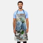 ティータイムブルーアジサイフローラ エプロン (着用した状態)