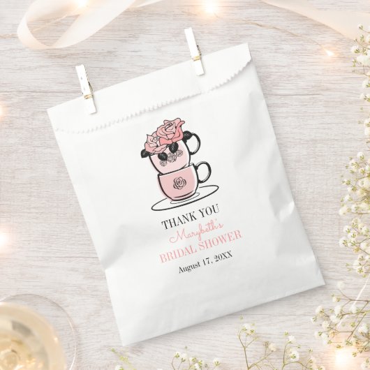 ティーティーティーカップフラワーズブライダルシャワーお気に入りバッグ フェイバーバッグ (クリップ留めされた状態)