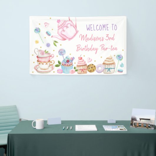 ティーパーティーピンク金ゴールドフローラ誕生日 横断幕 (トレードショー)