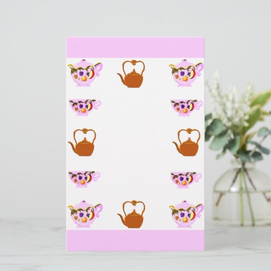 ティーポット、ティーカップおよび銅のやかんの文房具 便箋 (スタンド正面)