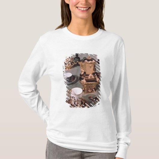 ティーポット、卓上砂糖入れ、チョコレートポットおよびマグ Tシャツ (正面)