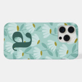 ティールブルーの花柄と大きなモノグラムの文字 iPhoneケース (裏面横)
