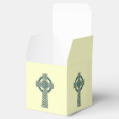 ティール(緑がかった色)およびアイボリーの結婚式の引き出物箱のケルト十字 フェイバーボックス (オープン)