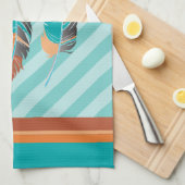 ティール（緑がかった色）とストライプ砂漠の色の羽 キッチンタオル (四つ折り)