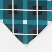 ティール（緑がかった色）とネイビーのジオメトリグリッドパターン フリースブランケット (角)