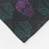 ティール(緑がかった色)とパープルダマスクスカル フリースブランケット (角)