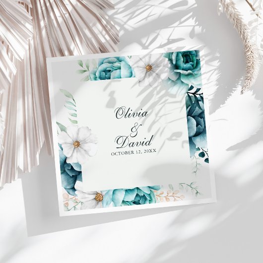 ティール（緑がかった色）と白い野結婚花