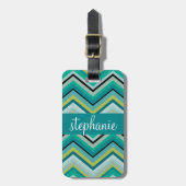 ティール（緑がかった色）と緑の巨大シェブロンパターン名前をカスタムする ラゲッジタグ (正面縦)