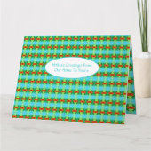 ティール（緑がかった色）と赤のクリパターン（の模様が）あるスマス サンキューカード (裏面)