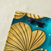 ティール（緑がかった色）と金ゴールドの花パーソナライズされた名 ビーチタオル (インサイチュ)