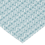 ティール（緑がかった色）に白の民族柄、花、シボロン テーブルクロス (アングル)