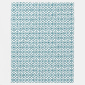 ティール（緑がかった色）に白の民族柄、花、シボロン フリースブランケット (正面)