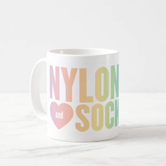 ティール(緑がかった色)のかかととの虹のロゴ コーヒーマグカップ (正面左)