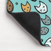 ティール（緑がかった色）のカラフルな猫および足パターン マウスパッド (コーナー)