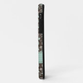 ティール（緑がかった色）のブラウンのモノグラムのなダマスク織 Case-Mate iPhoneケース (裏面/左)