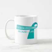 ティール（緑がかった色）のリボンの食物アレルギーの認識度のティール（緑がかった色）のリボン コーヒーマグカップ (左)