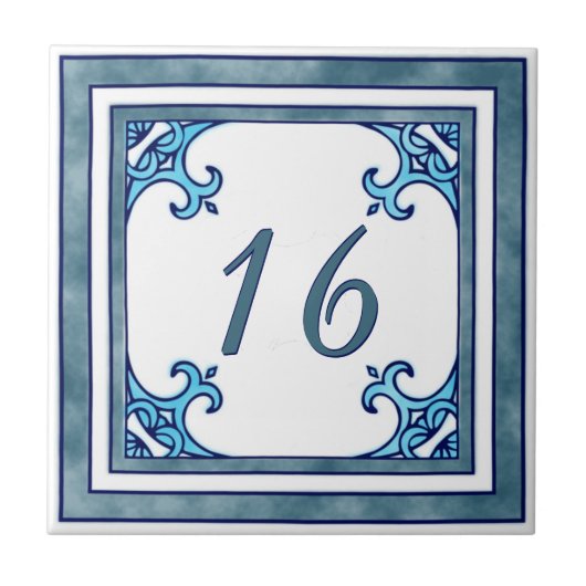 ティール（緑がかった色）の大きい屋家番号 タイル (正面)