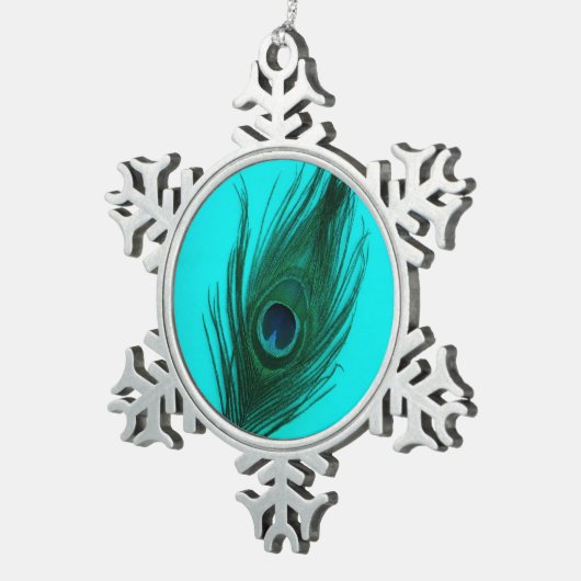 ティール(緑がかった色)の孔雀の羽 スノーフレークピューターオーナメント (右)
