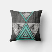 ティール(緑がかった色)の幾何学的な花木 クッション (裏面)