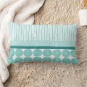 ティール（緑がかった色）の水の青緑のストライプの円パターン ランバークッション (ブランケット)