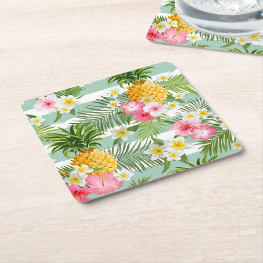 ティール(緑がかった色)の熱帯花及びパイナップルは2つを縞で飾ります スクエアペーパーコースター (アングル)
