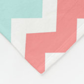 ティール(緑がかった色)の珊瑚の灰色のシェブロンパターン毛布 フリースブランケット (角)