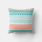 ティール（緑がかった色）の珊瑚の灰色の種族のモノグラムの装飾的な枕 クッション (裏面)