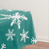 ティール（緑がかった色）の緑およびホワイトクリスマスの雪片 テーブルクロス (インサイチュ)