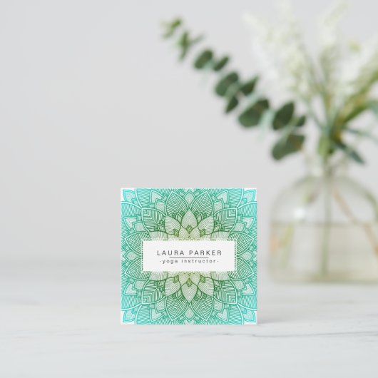 ティール（緑がかった色）の緑のはす曼荼羅のヨガの黙想のホリスティック スクエア名刺 (スタンド正面)