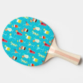 ティール（緑がかった色）の背景のカクテルパターン 卓球ラケット (横)