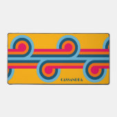 ティール（緑がかった色）カスタムブルーオレンジレッドレトロアートパターン デスクマット (正面)