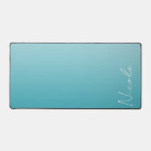 ティール(緑がかった色)グラデーション手書きスクリプトパーソナライズされた デスクマット (正面)