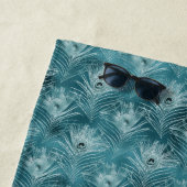 ティール（緑がかった色）グリッジグラムピーコックフェザー ビーチタオル (インサイチュ)