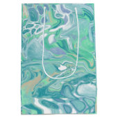 ティール（緑がかった色）グリーンブルーマーブルフルードアート ミディアムペーパーバッグ (裏面)