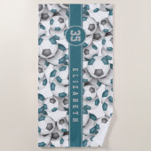 ティール（緑がかった色）グレーサッカーパタカスタムーン子供ジャージー番号 ビーチタオル (正面)