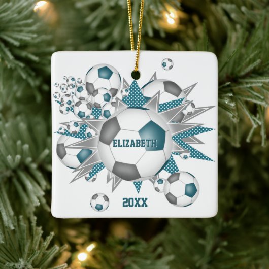 ティール(緑がかった色)グレーサッカーボール吹出し女の子スポーツ セラミックオーナメント (ツリー)