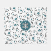 ティール（緑がかった色）グレーチームカラーガールズボーイズサッカーボール フリースブランケット (正面(横))