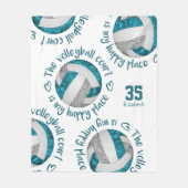 ティール（緑がかった色）グレーバレーボールコートhappy placeタイポグラフィ フリースブランケット (正面)